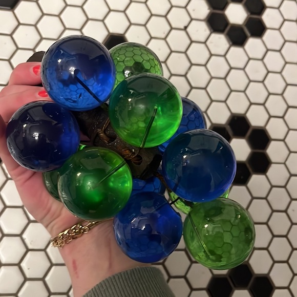 Lucite grapes - Picture 3 of 4
